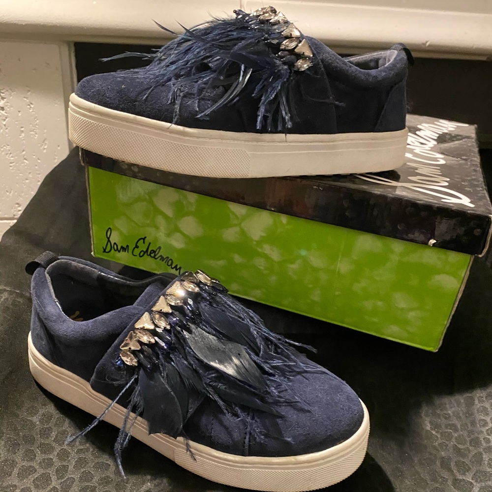Sam Edelman Lelani Navy Feather Sneakers